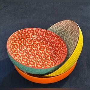 Three Pieces Of Colorful Ceramic Mix Bowls Set